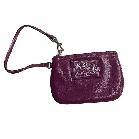 COACH Magneta Patent Leather Wristlet Purple/Pink 4X6 - Picture 1 of 10
